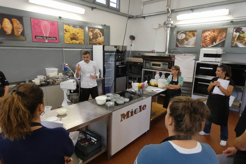 Otto_in_cucina_-_Pasticceria_Base_-_Lezione_3_-_2024-10-12-029.jpg