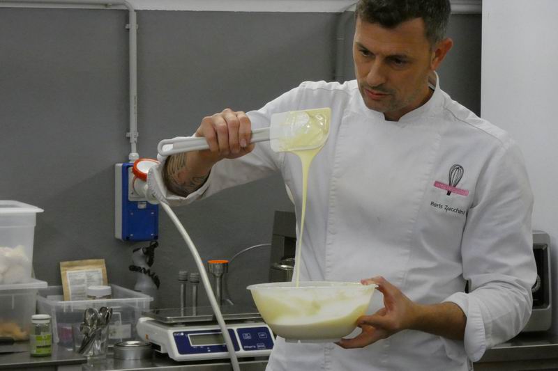 Otto_in_cucina_-_Pasticceria_Base_-_Lezione_3_-_2024-10-12-023.jpg